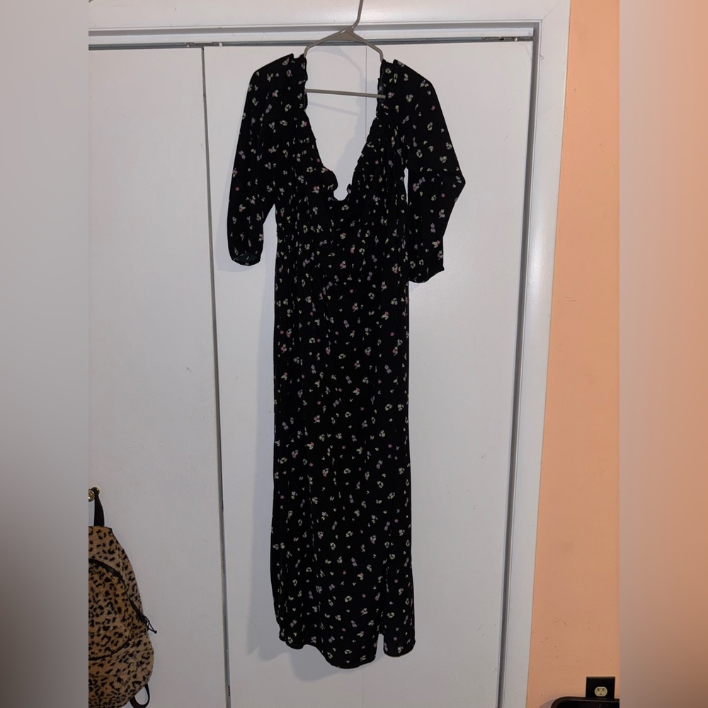 Plus size off the shoulder maxi floral dress